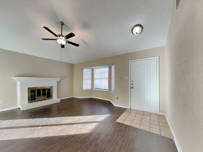 4030 Rustic Trl - Photo 5 of 22