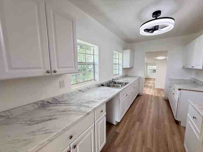 165 E Pomelo St - Photo 4 of 18