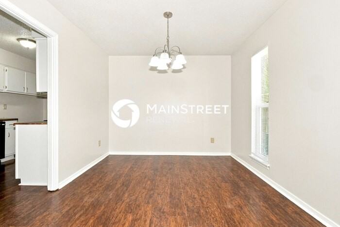 3661 Barberry St - Photo 6 of 17
