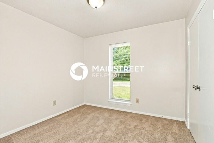 3661 Barberry St - Photo 7 of 17