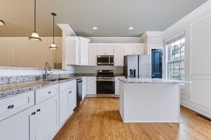 5756 Pine Oak Dr - Photo 5 of 32
