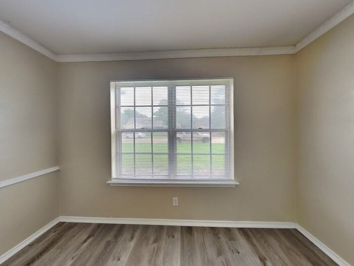 7108 Ellis Rd - Photo 7 of 24