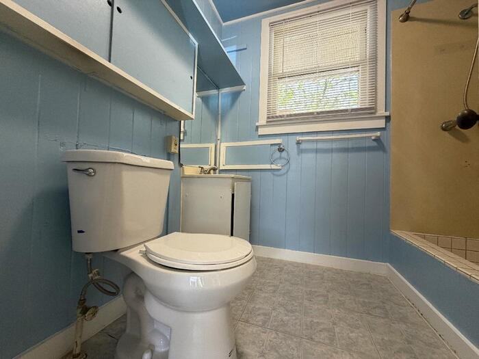 3145 Harding Ave - Photo 5 of 5
