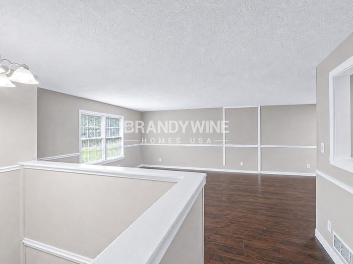 1044 Baker Ln - Photo 6 of 24