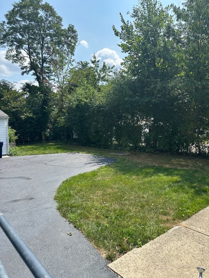 2409 Woodmere Dr - Photo 4 of 5