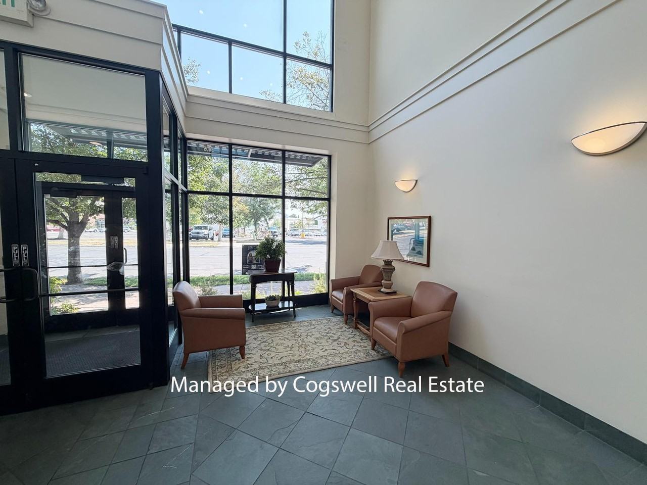 5005 N Edgewood Dr - Photo 3 of 20