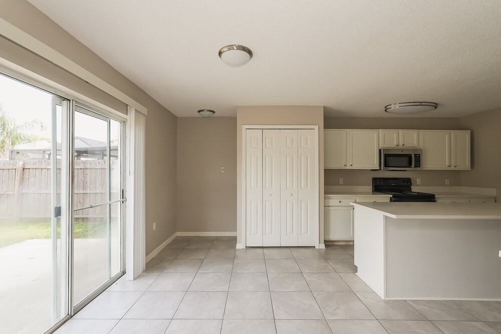 24801 Permit Way - Photo 7 of 17