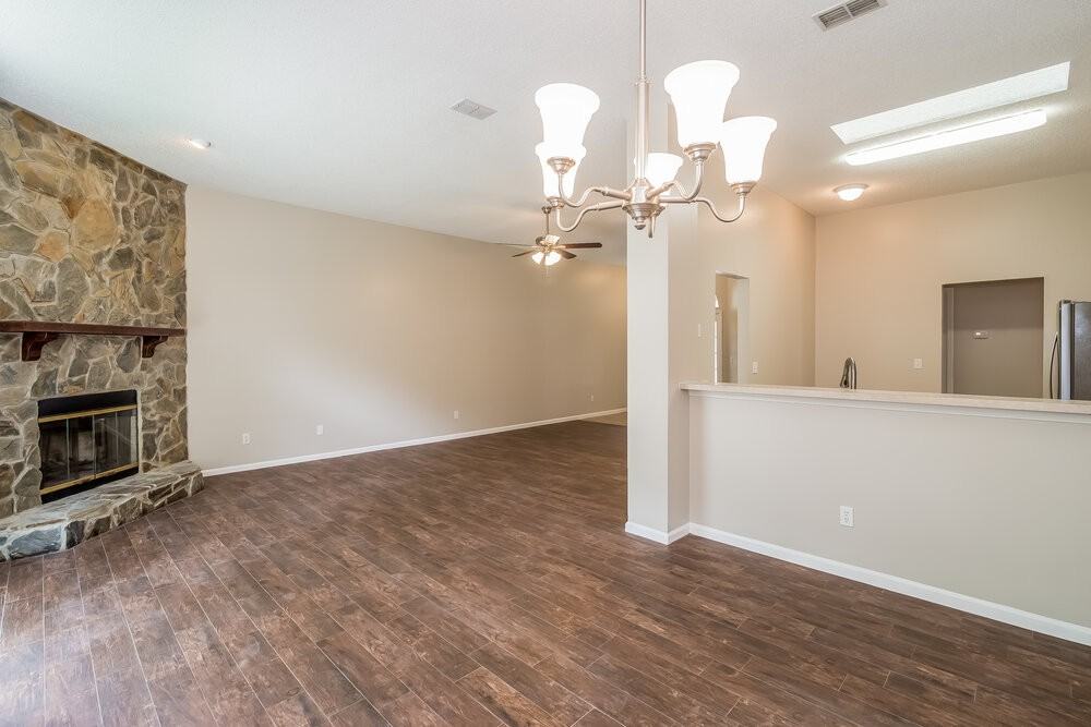 11001 Beckley Pl - Photo 6 of 15