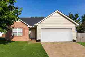 featured image of 1444 Saint Andrews Dr