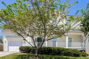featured image of 906 Houston Heights Rd