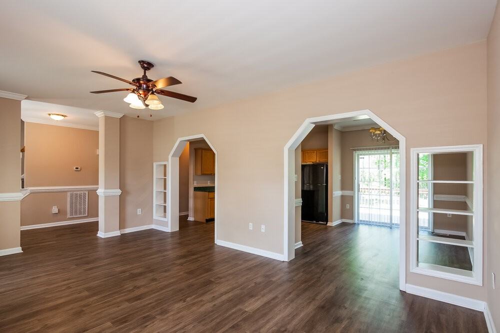 906 Houston Heights Rd - Photo 5 of 17