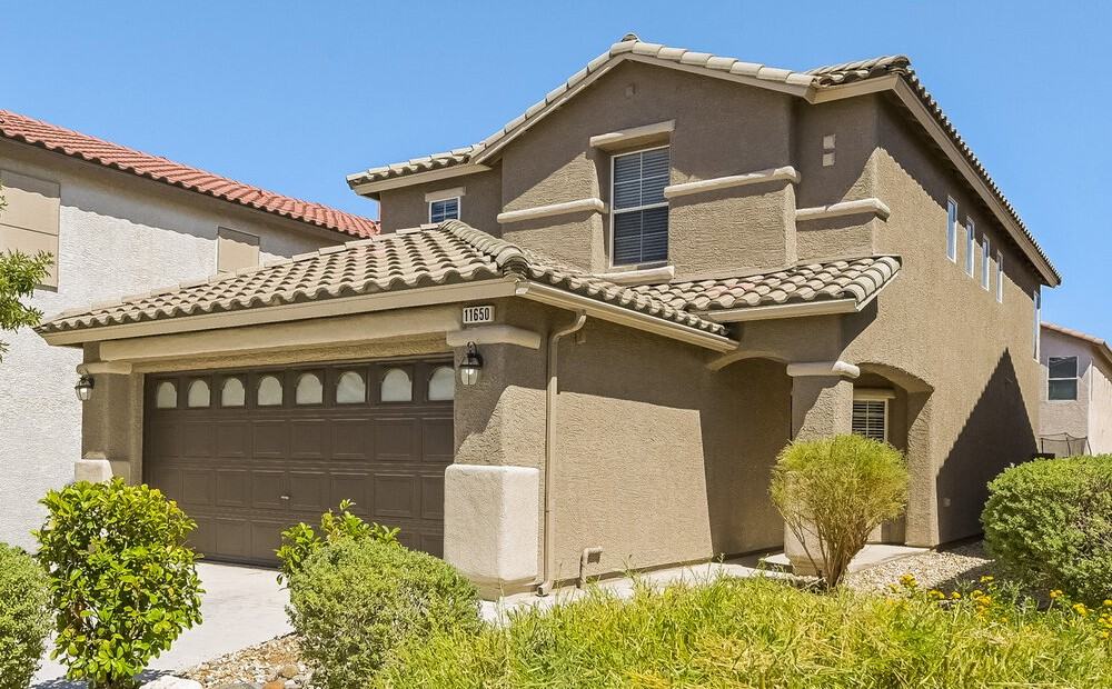 11650 Nardo Ct - Photo 4 of 17