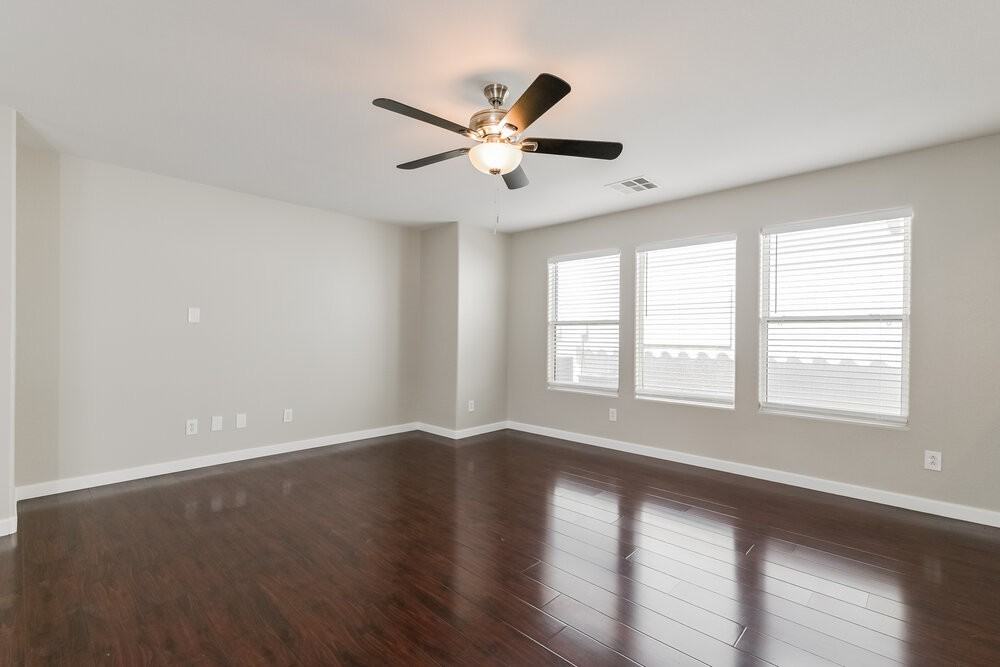 11650 Nardo Ct - Photo 6 of 17