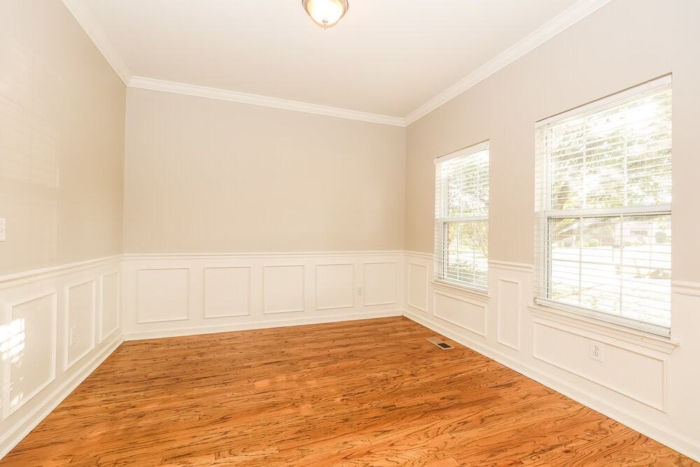 398 Roxie Ct - Photo 6 of 25