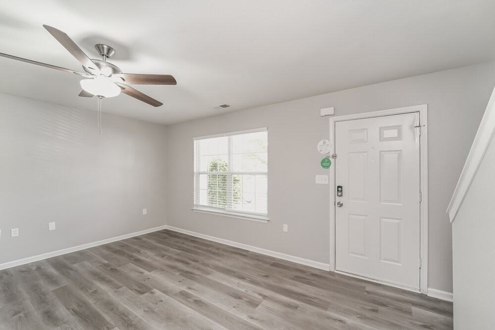 5122 Grays Ridge Dr - Photo 5 of 17