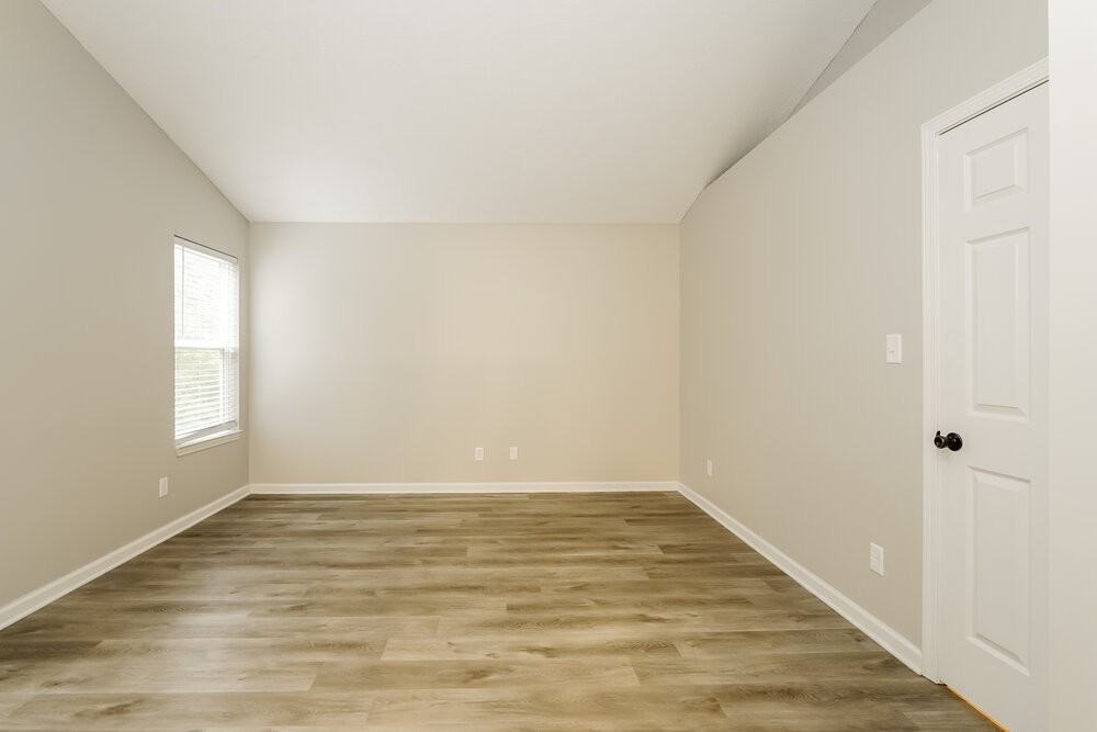 1495 Brigade Cir - Photo 5 of 17
