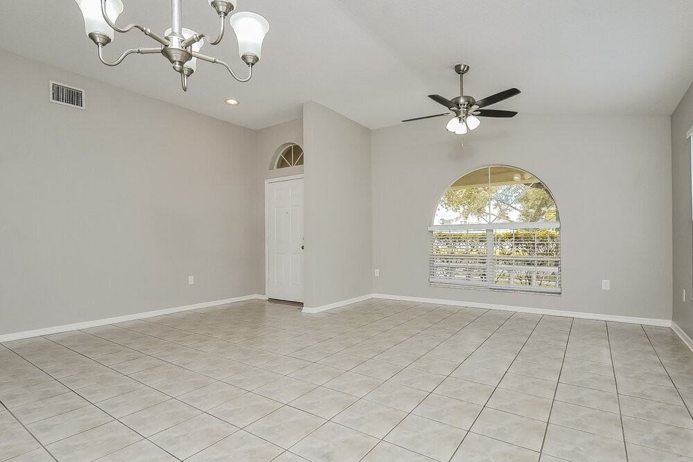 2537 Peekskill Rd - Photo 7 of 16