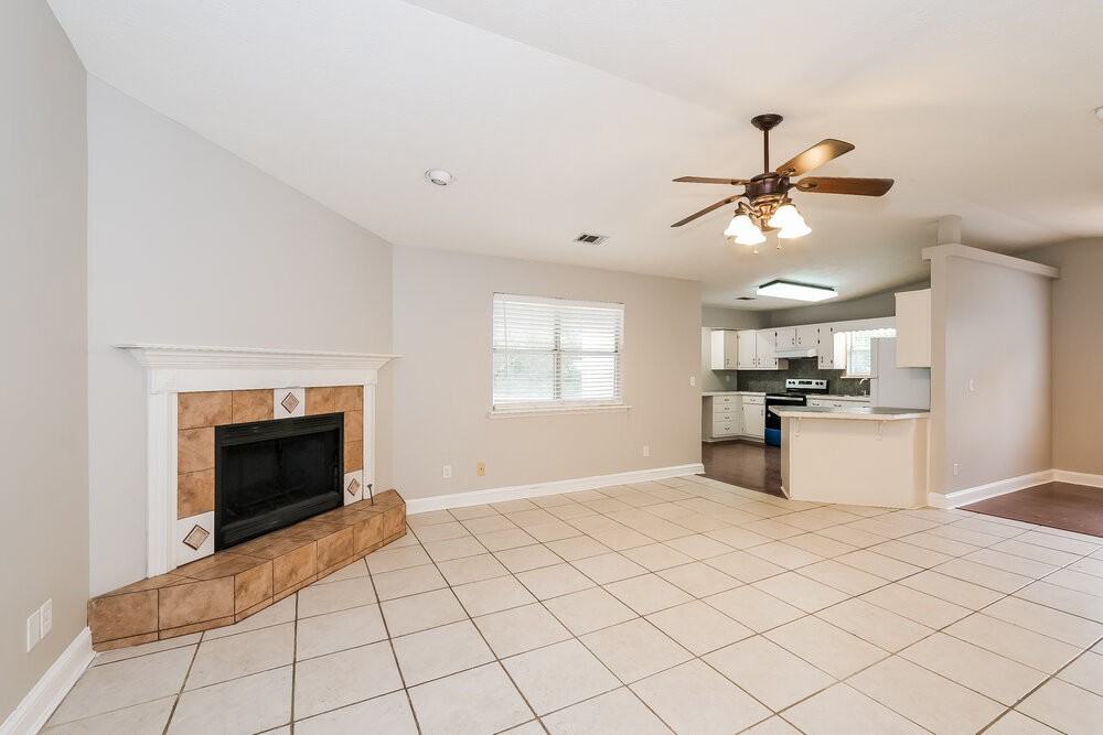 831 Jefferson Dr Sw - Photo 4 of 16