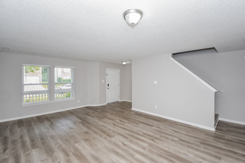 12432 Bearsdale Dr - Photo 4 of 17