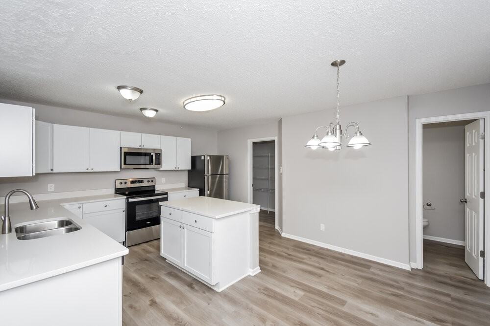 12432 Bearsdale Dr - Photo 7 of 17