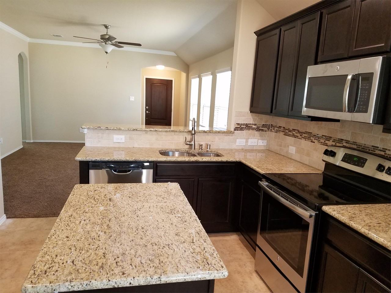 513 Crazy Horse Dr #1 - Photo 3 of 11