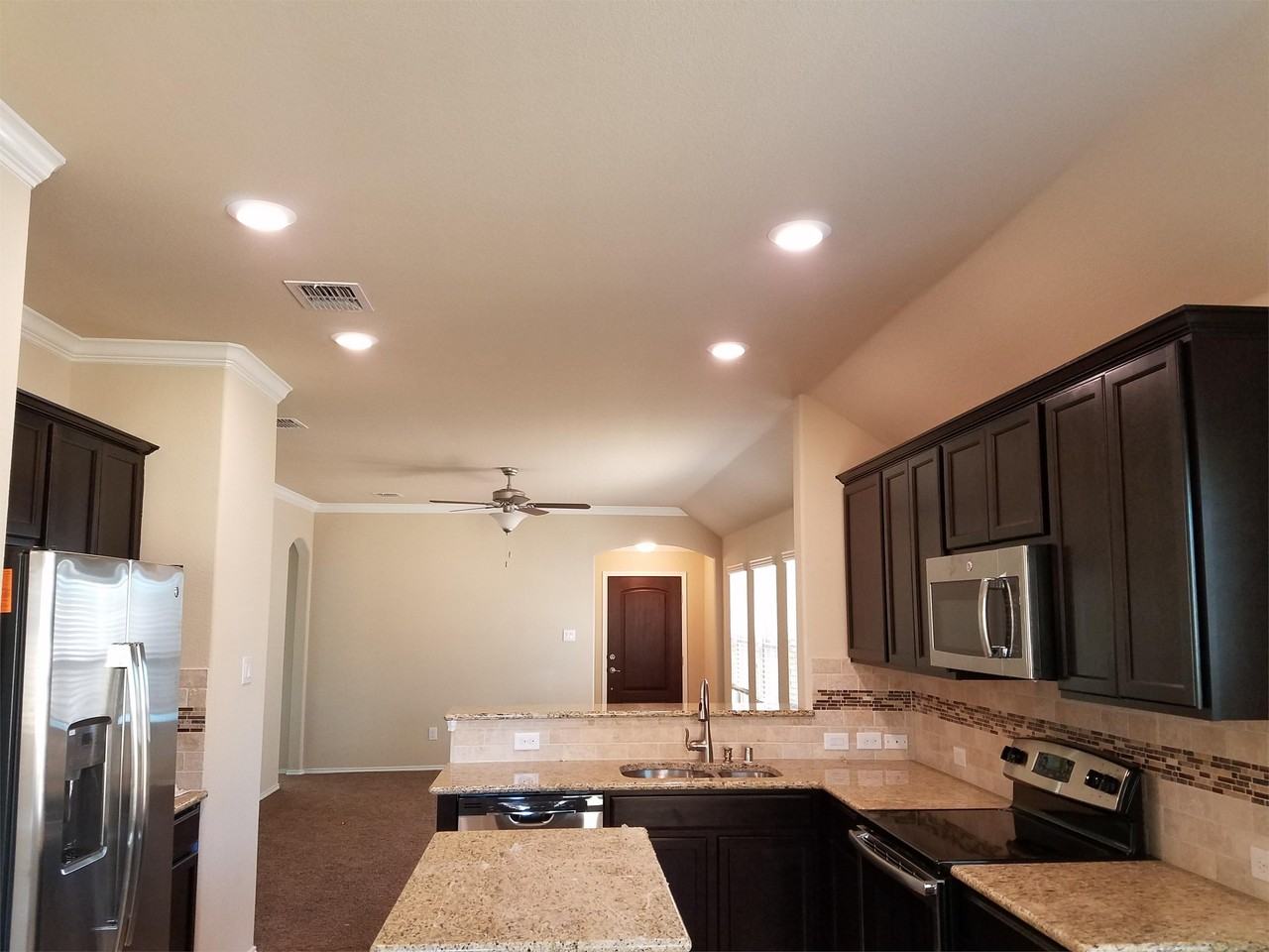 513 Crazy Horse Dr #1 - Photo 4 of 11