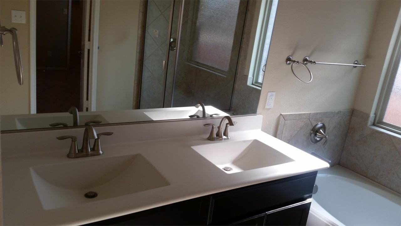 513 Crazy Horse Dr #1 - Photo 5 of 11