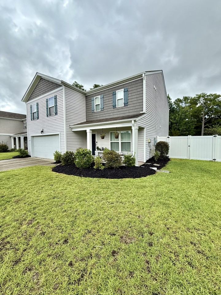 500 Affinity Dr - Photo 3 of 9