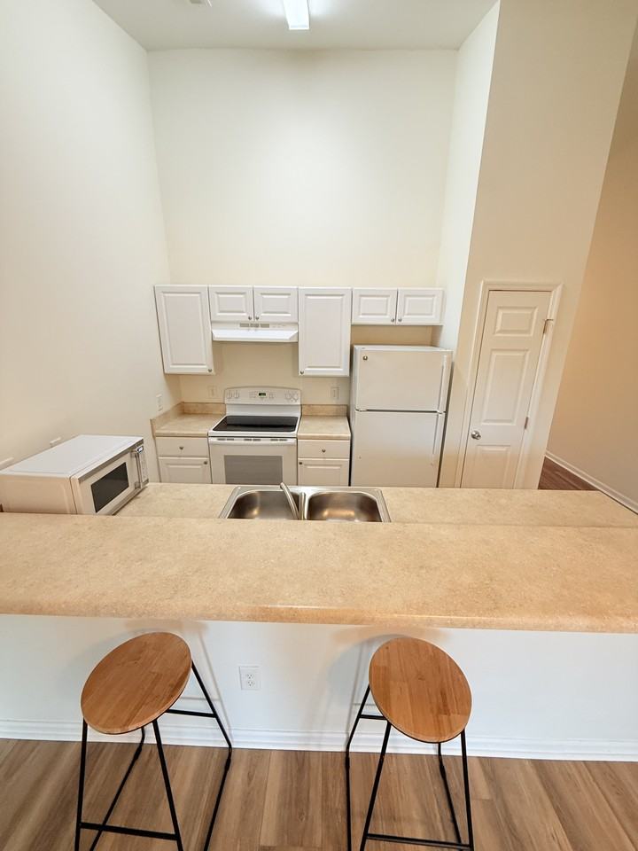 1280 White Tree Ln - Photo 7 of 25