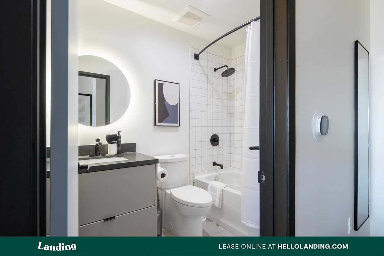2500 Whishire Blvd - Photo 3 of 50