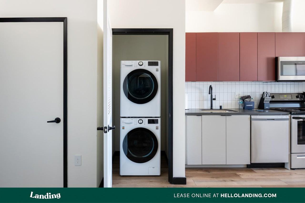 2500 Whishire Blvd - Photo 4 of 50