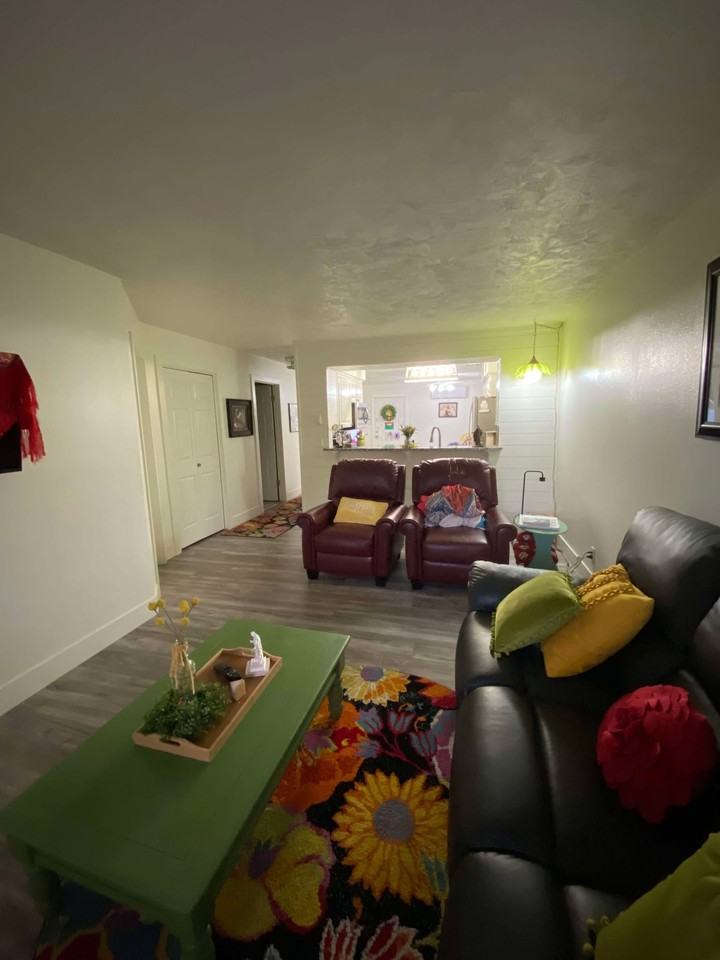 1065 Canal Ave - Photo 3 of 15