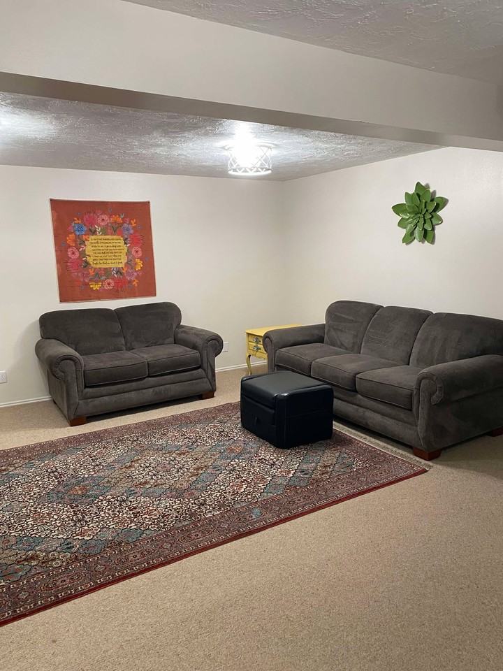 1065 Canal Ave - Photo 4 of 15