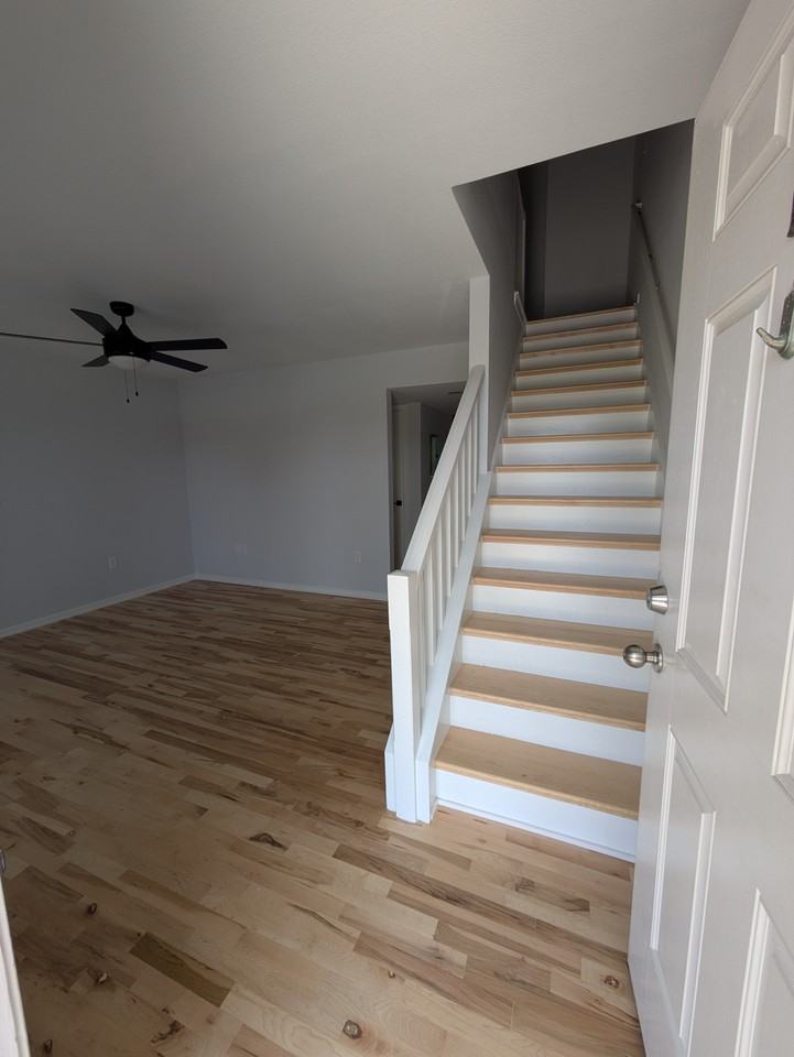 918 N Poindexter St #F - Photo 2 of 8