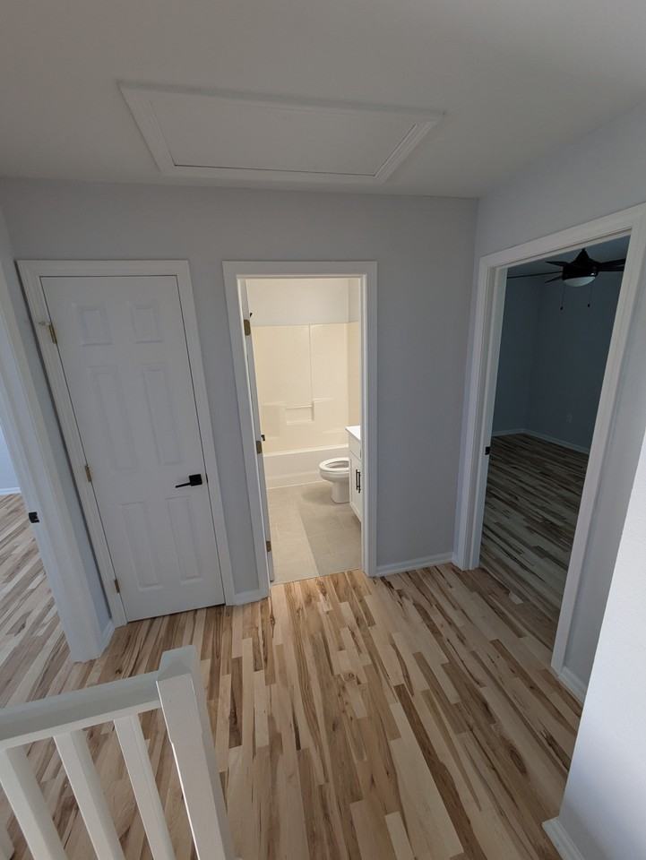 918 N Poindexter St #F - Photo 4 of 8