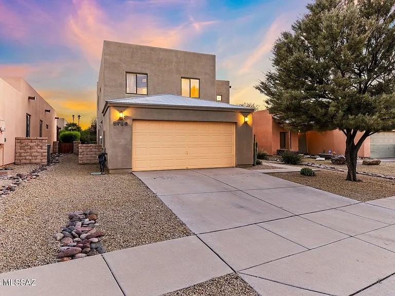 8786 E Corte Caida Del Sol - Photo 3 of 26