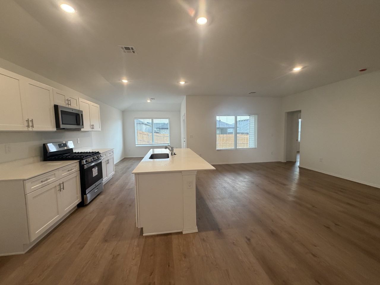 2100 W 30th Pl - Photo 3 of 16