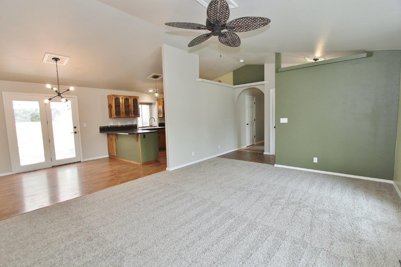 6153 N Portsmouth Ave - Photo 6 of 33