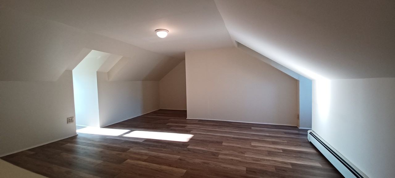 125 S 13th St #B - Photo 4 of 43