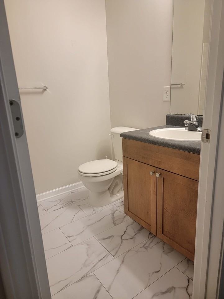 237 Yellowstone Dr #307 - Photo 2 of 10