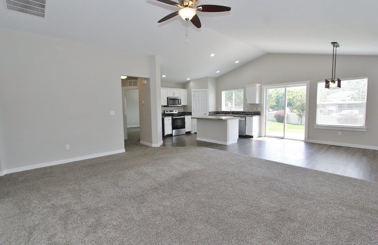 2897 W Jayton Dr - Photo 6 of 30