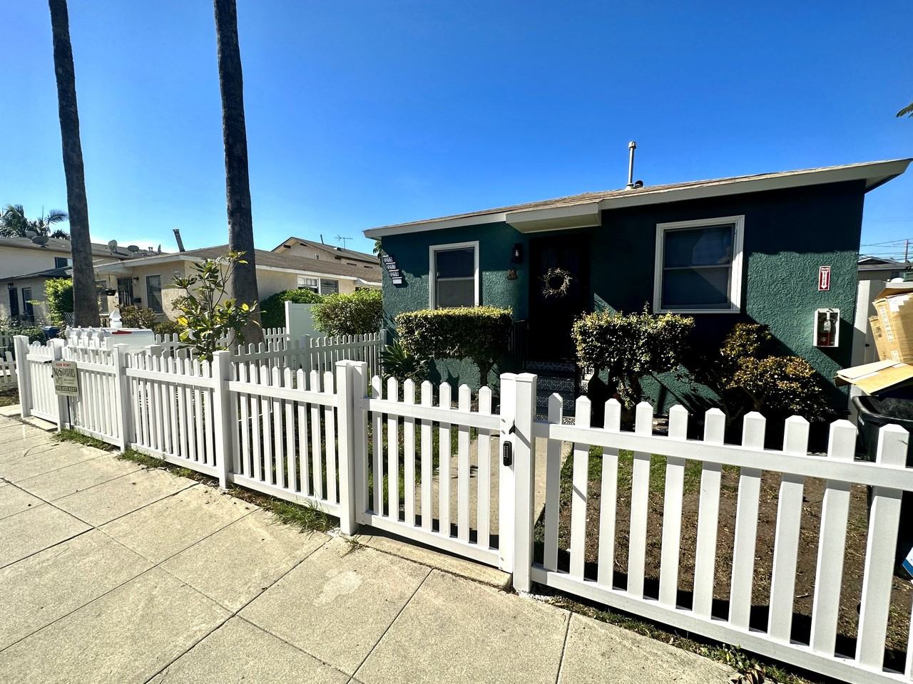 2215 S Mesa St #1-2215 - Photo 4 of 10