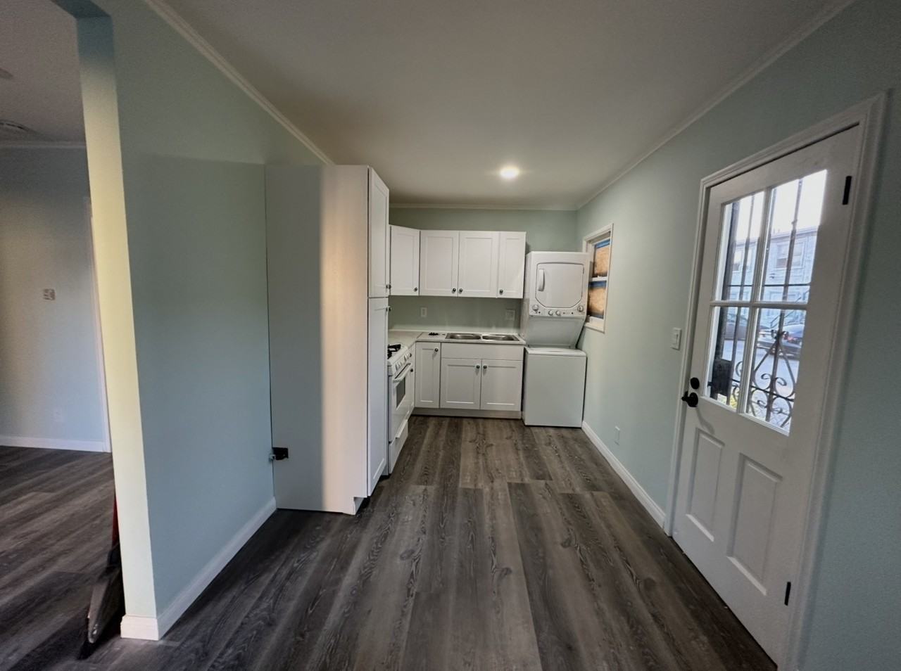 2215 S Mesa St #1-2215 - Photo 5 of 10