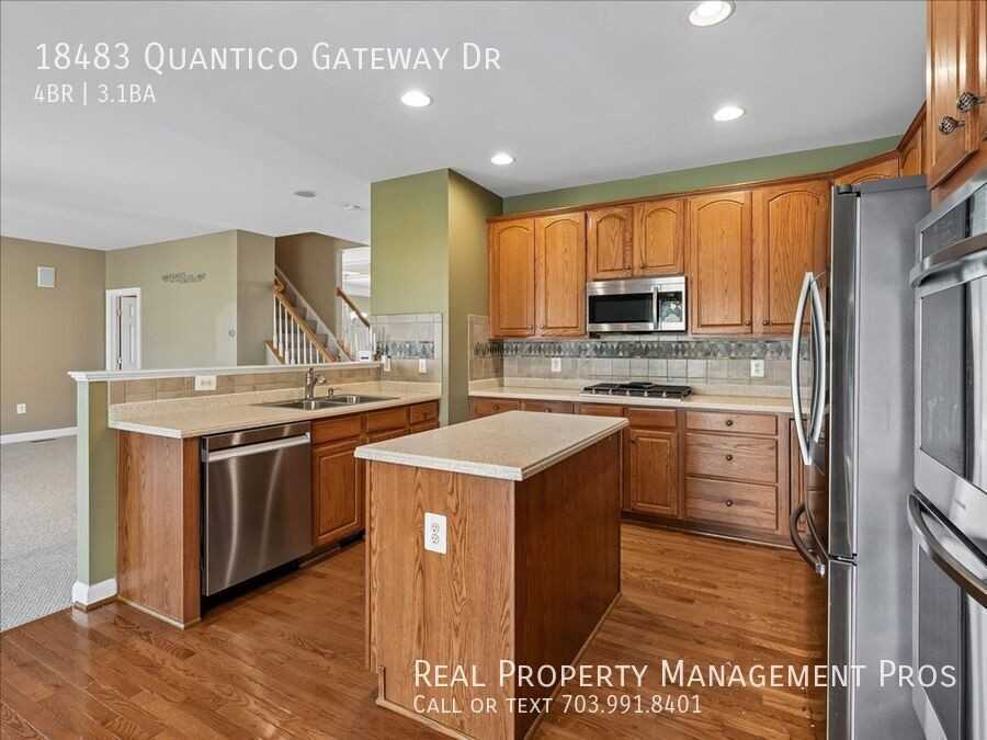 18483 Quantico Gateway Dr - Photo 7 of 50
