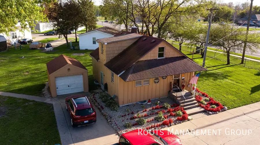 2755 Gemini St - Photo 2 of 6