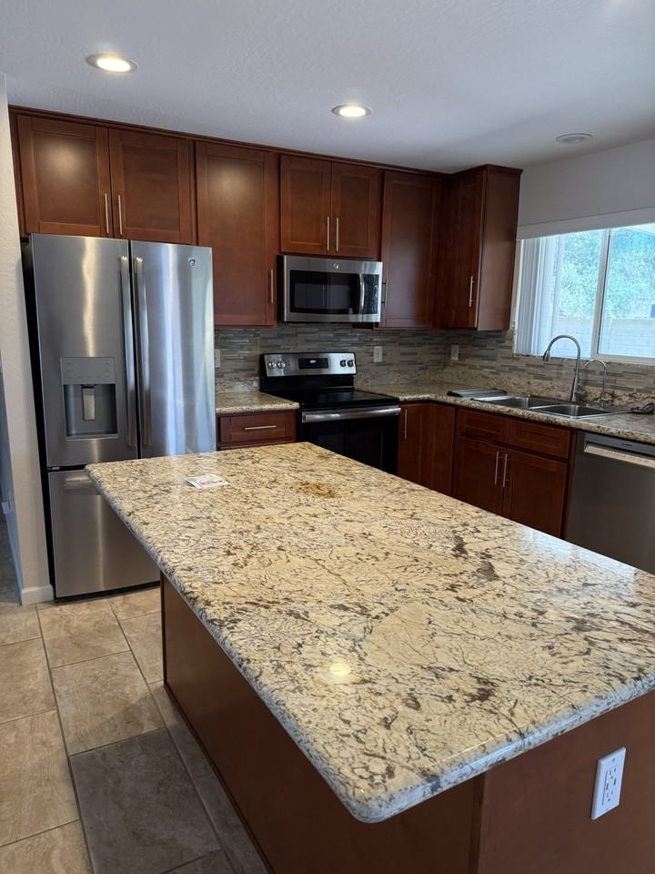 14025 North 45th Avenue - Photo 7 of 22