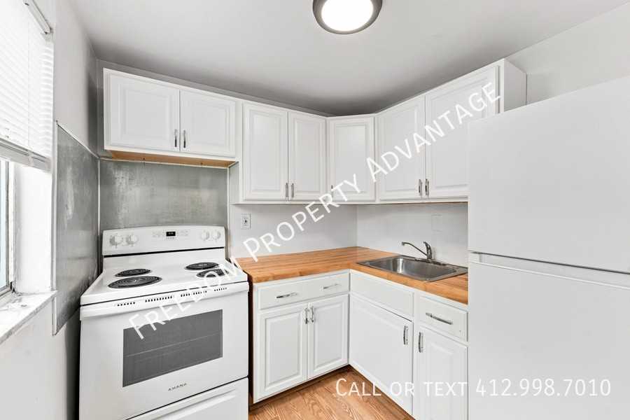 2523 Park Hill Dr - Photo 4 of 34