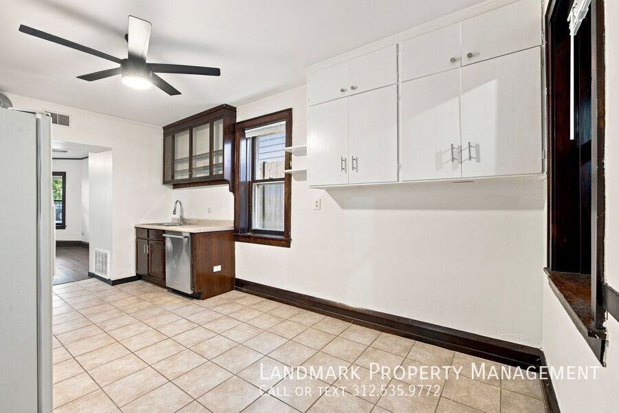2962 N Allen Ave #B - Photo 6 of 23