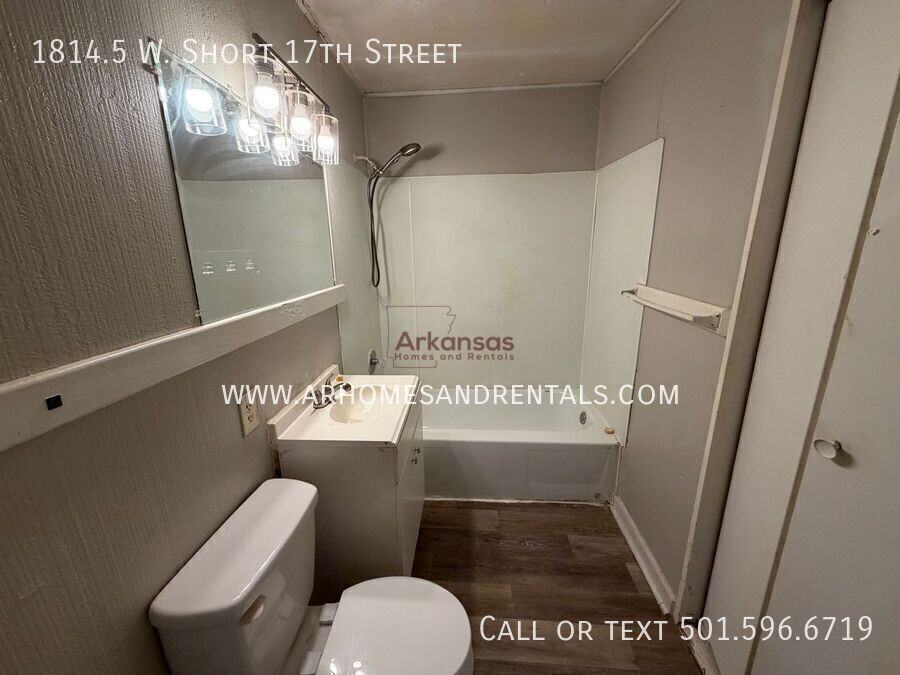W Short 17th St - Photo 7 of 8