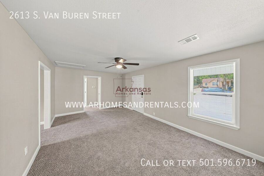 2613 S Van Buren St - Photo 2 of 13